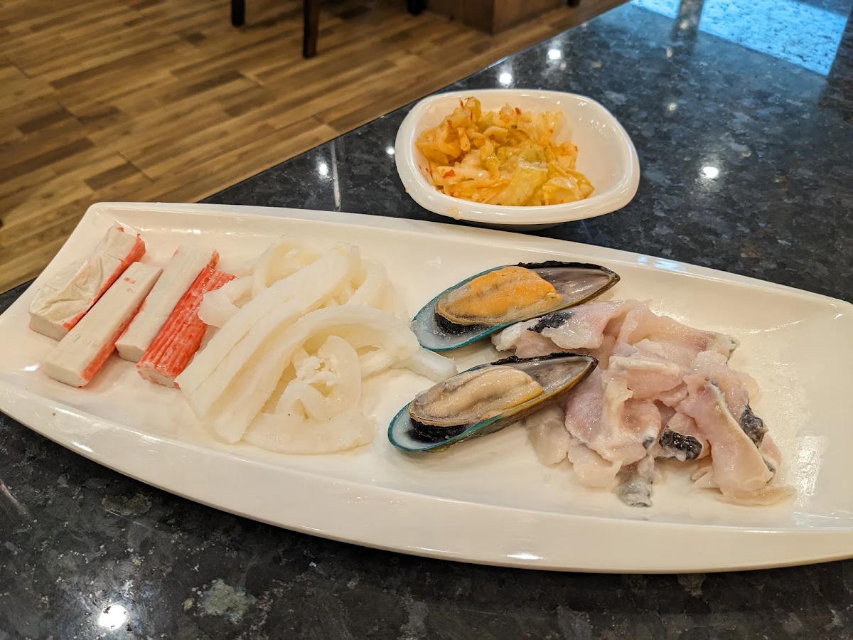 assorted seafood platter 杂锦海鲜拼盘, Happy Lamb Hot Pot, Vancouver